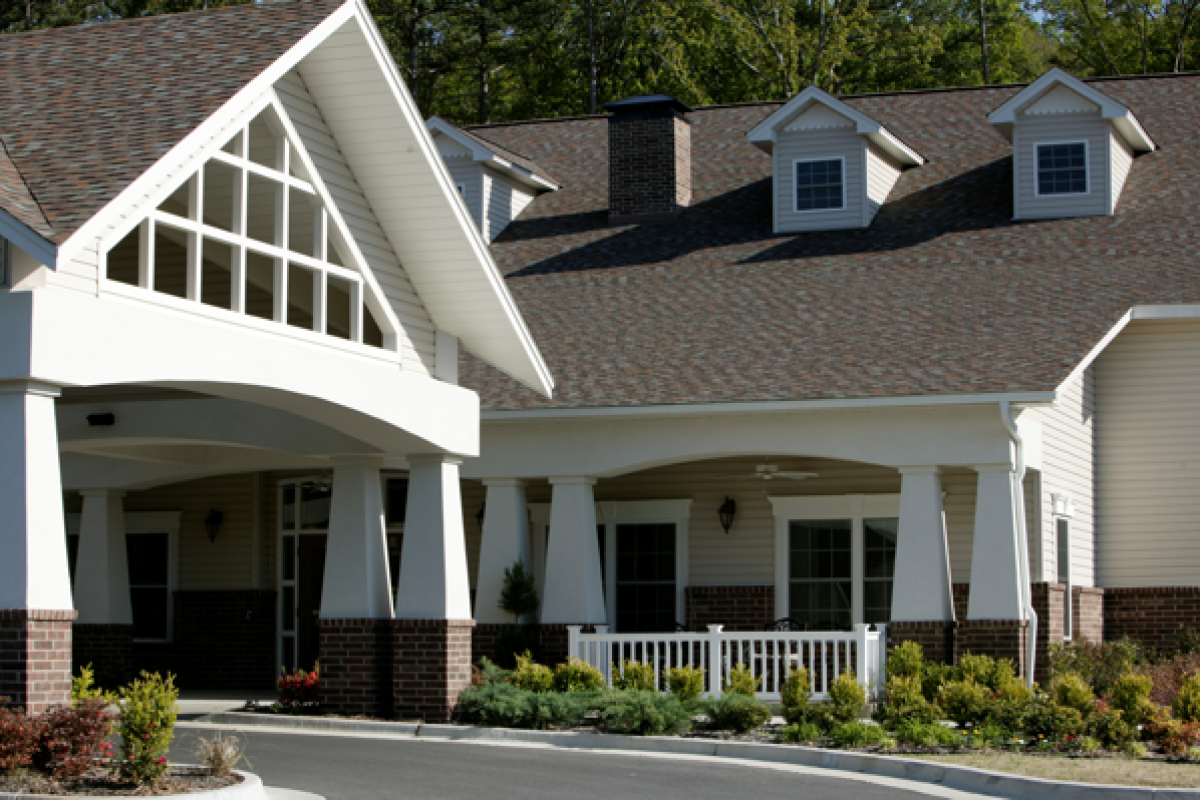The covered entrance at Eagle Mountain